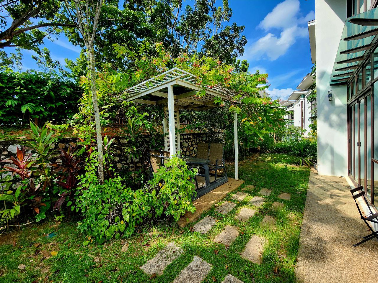 Fera Residence Presint 8 - photo 8