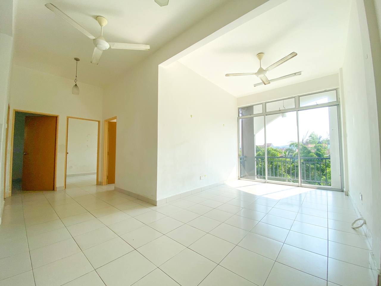 Dahlia Court Salak Tinggi - photo 4