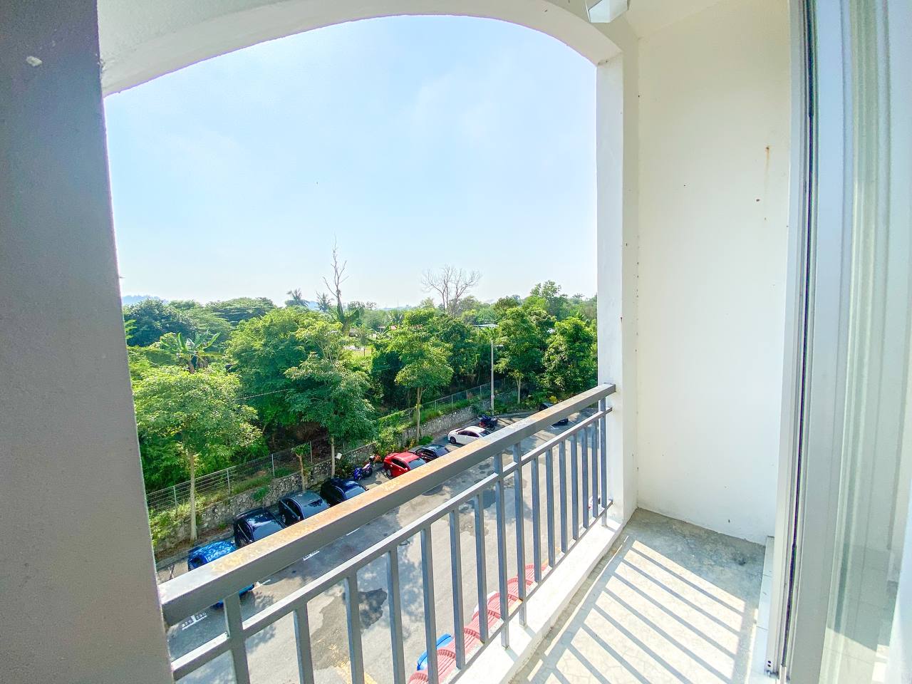 Dahlia Court Salak Tinggi - photo 6
