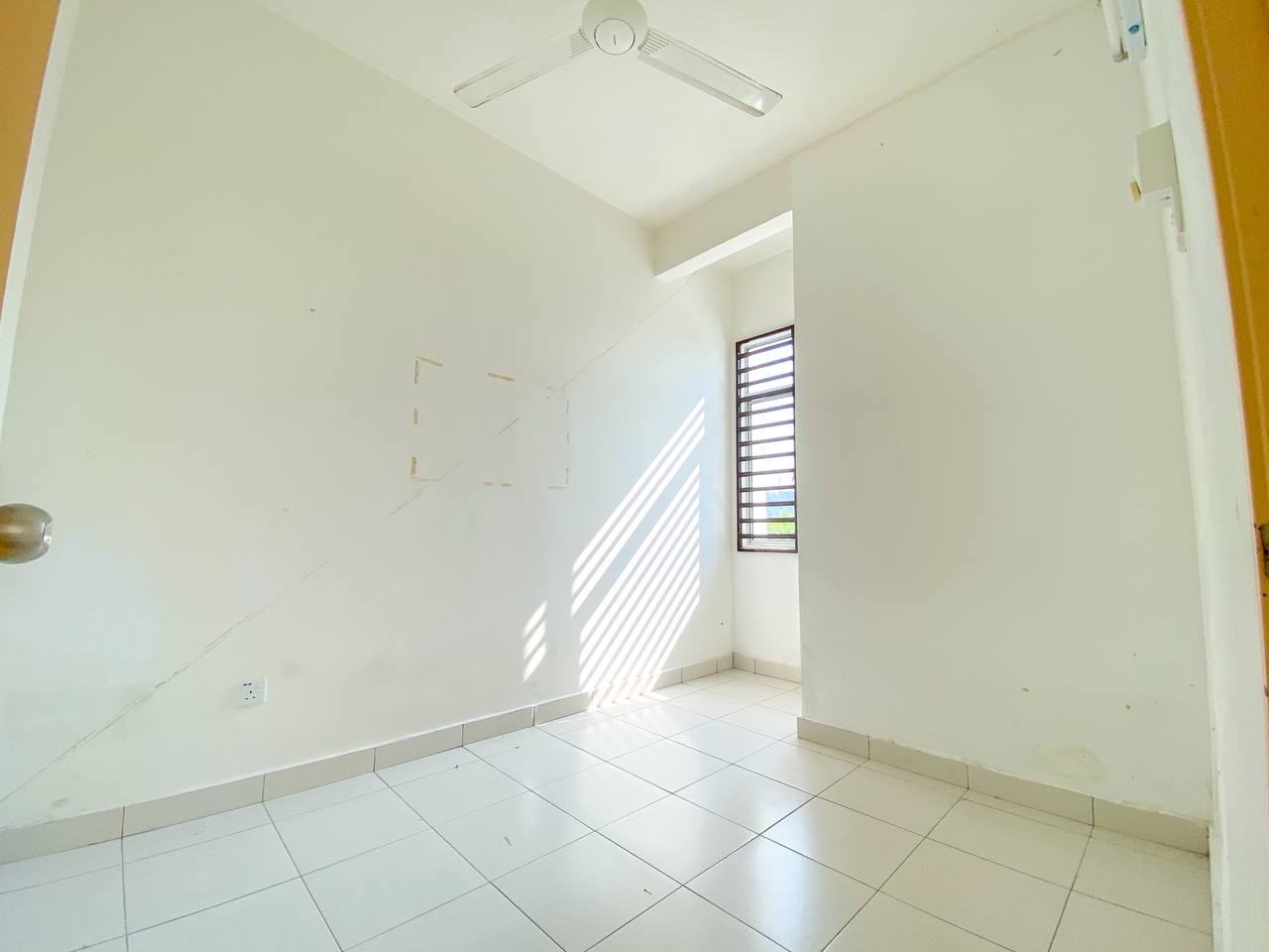Dahlia Court Salak Tinggi - photo 8