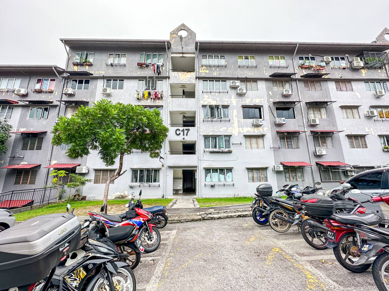Putra Permai Apartment - photo 4
