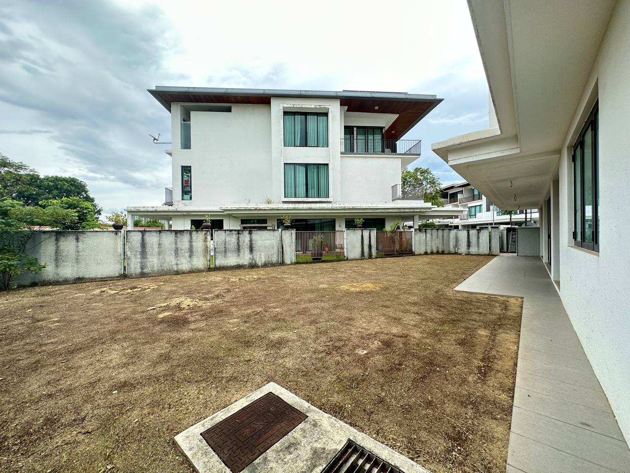 Duta Villa Setia Alam - photo 4