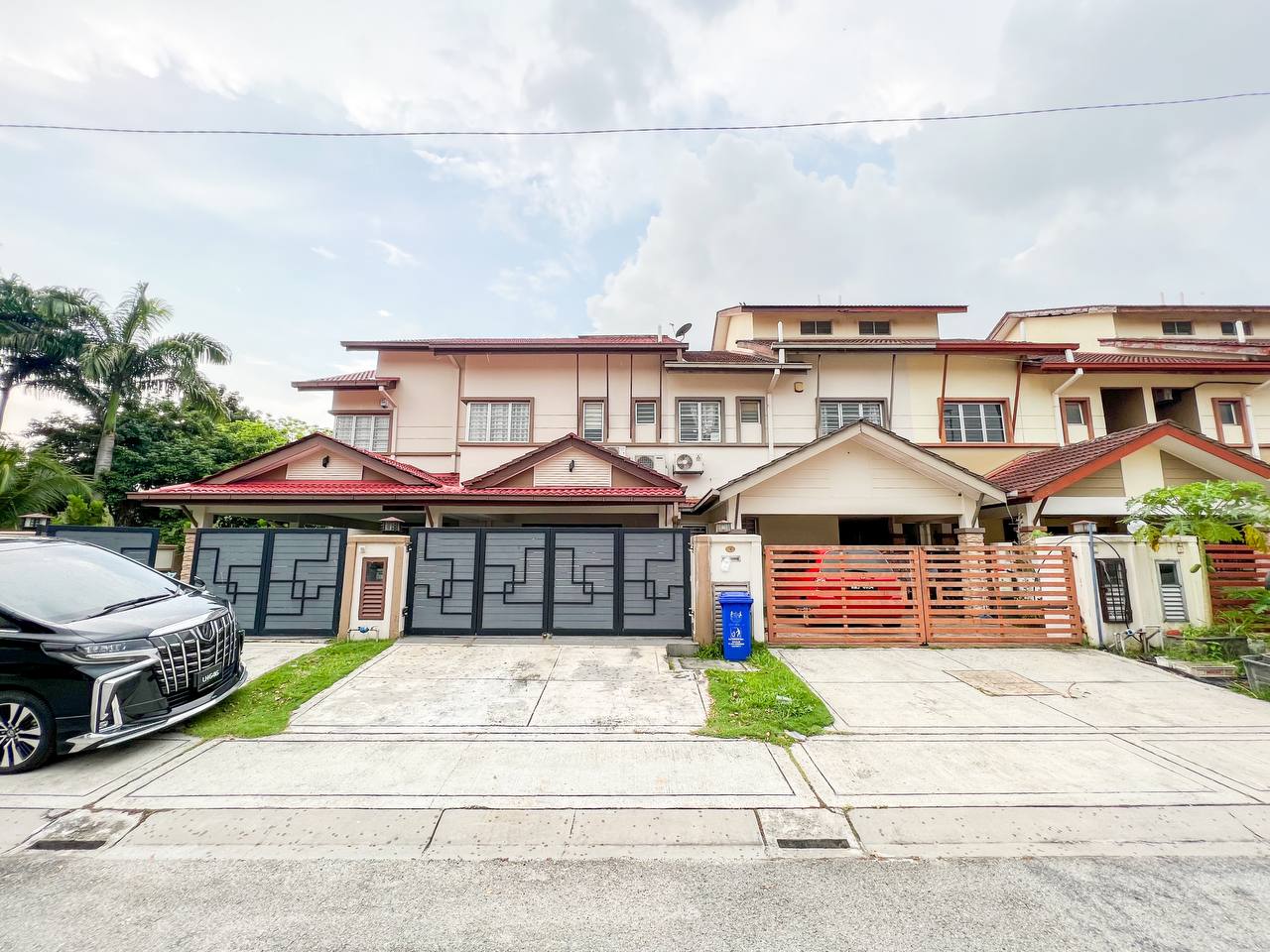 End Lot 2 Storey Terrace Denai Alam - photo 2