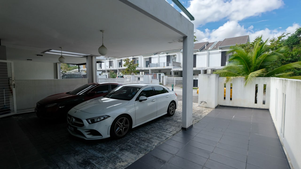 Laman Delfina Nilai - photo 3