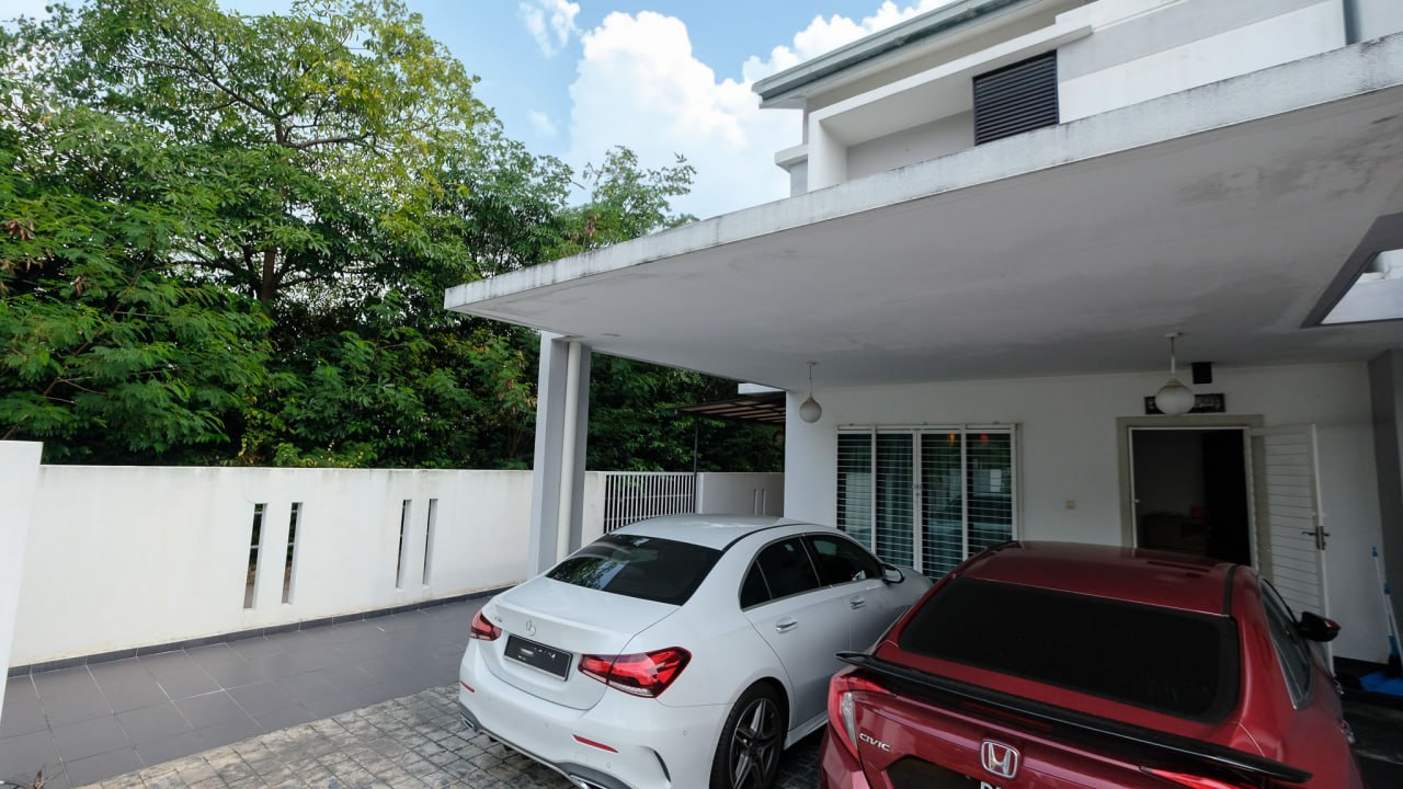 Laman Delfina Nilai - photo 4