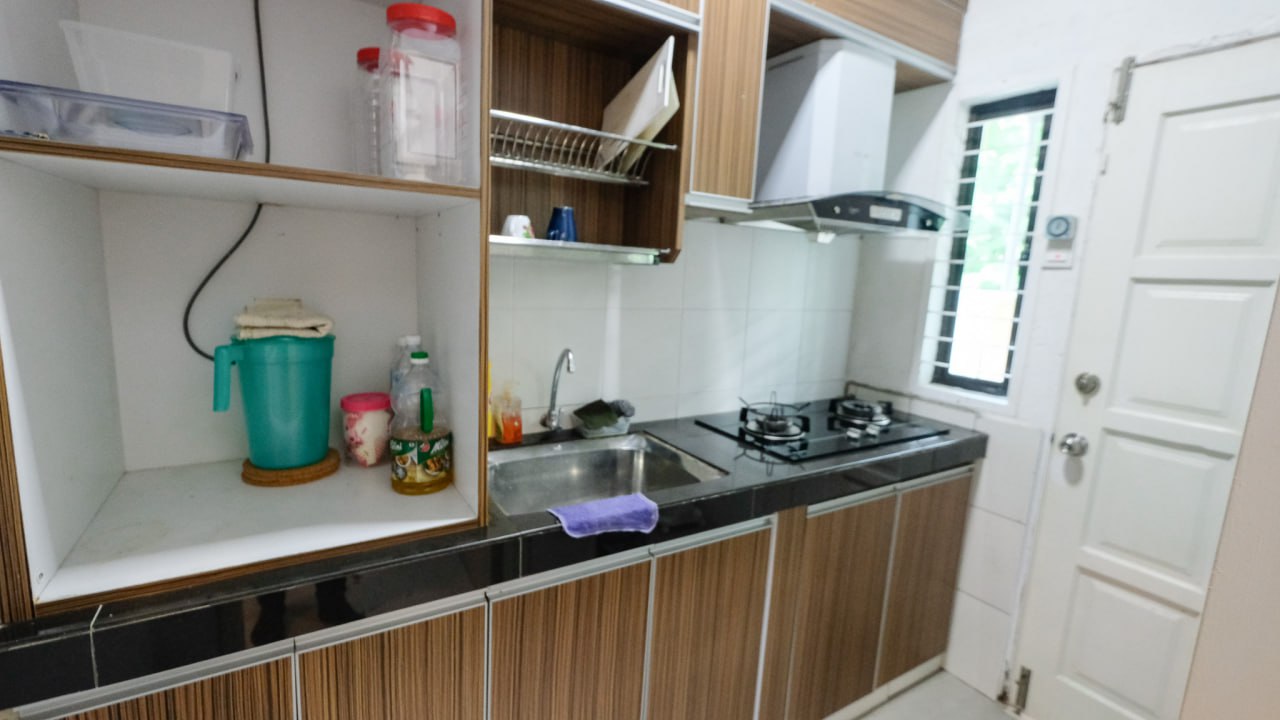 Laman Delfina Nilai - photo 12