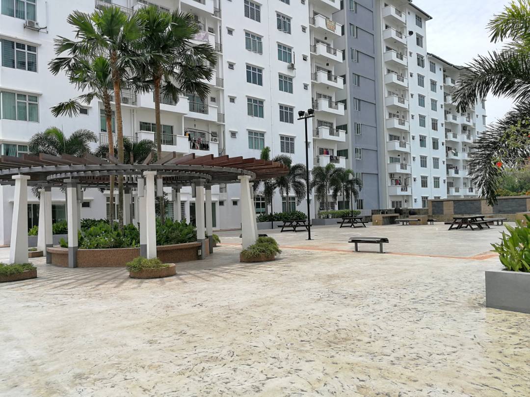 CORNER UNIT Pangsapuri Anggun Seksyen 4 Bangi