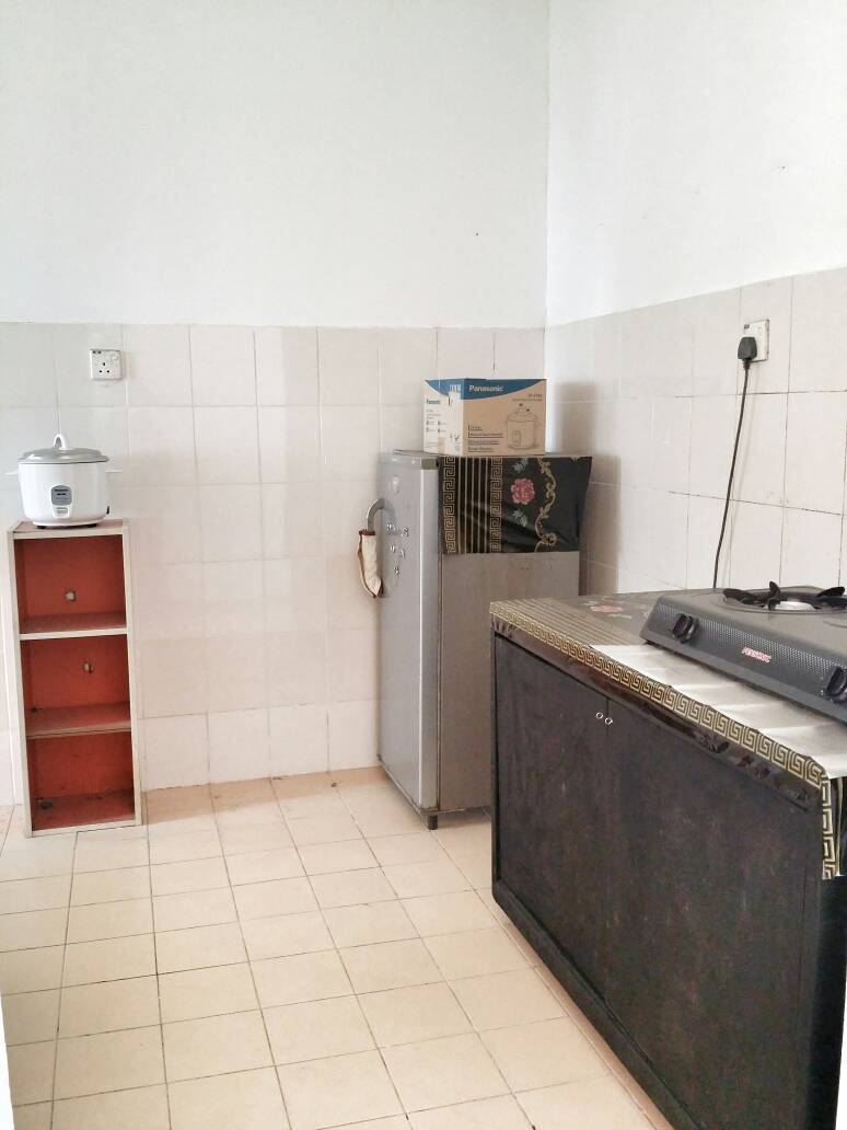 Apartment Laguna Biru Kundang - photo 8