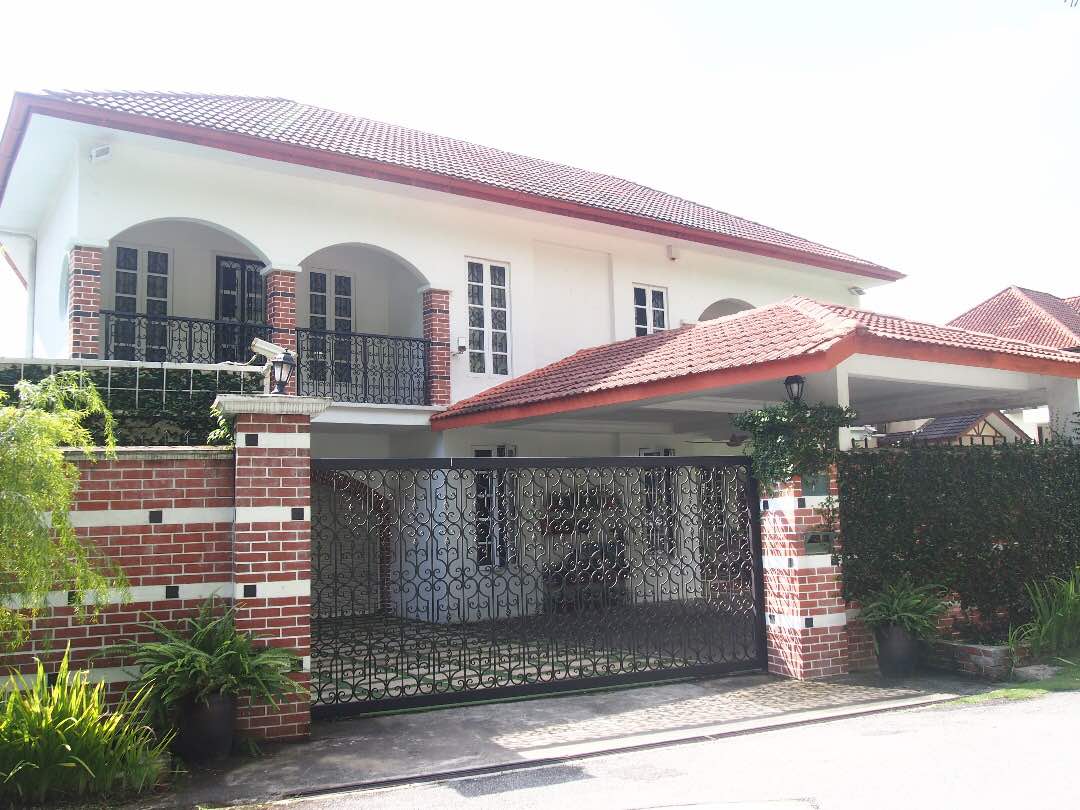 DOUBLE STOREY BUNGALOW TAMAN TAR AMPANG WITH POOL
