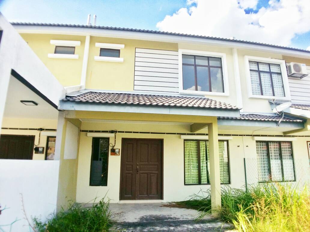Double Storey Terrace House at Saujana Rawang - photo 1