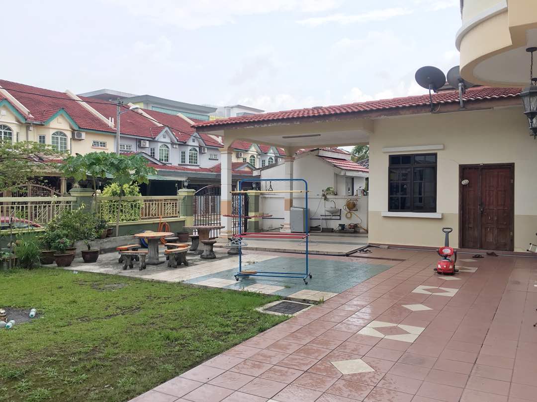DOUBLE STOREY SEMI D CORNER LOT - photo 2