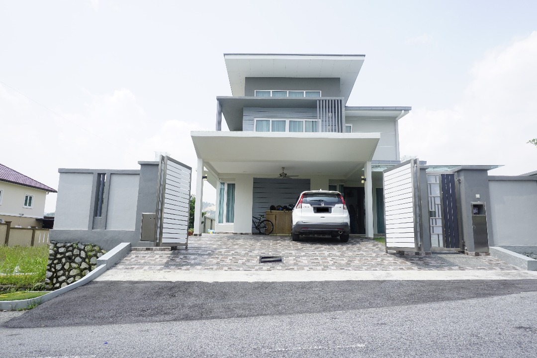DOUBLE STOREY BUNGALOW HOUSE BANDAR MAHKOTA CHERAS
