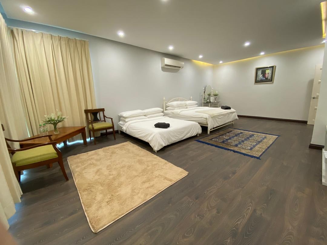 Double Storey Bungalow SS 7 Kelana Jaya - photo 9