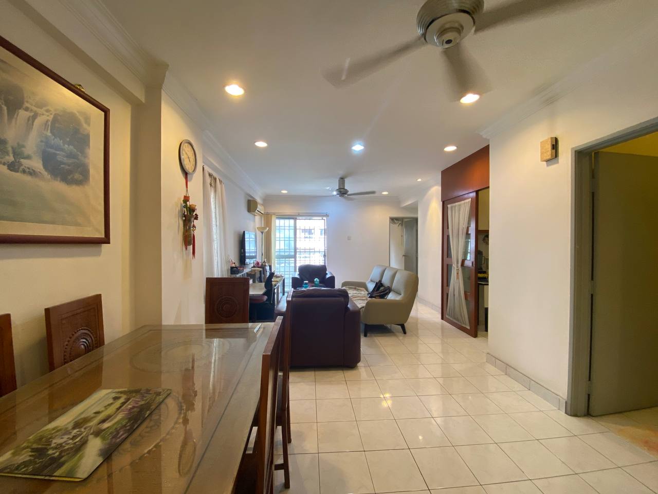 Furnish Pelangi Dmsara Condo by Emily - photo 3