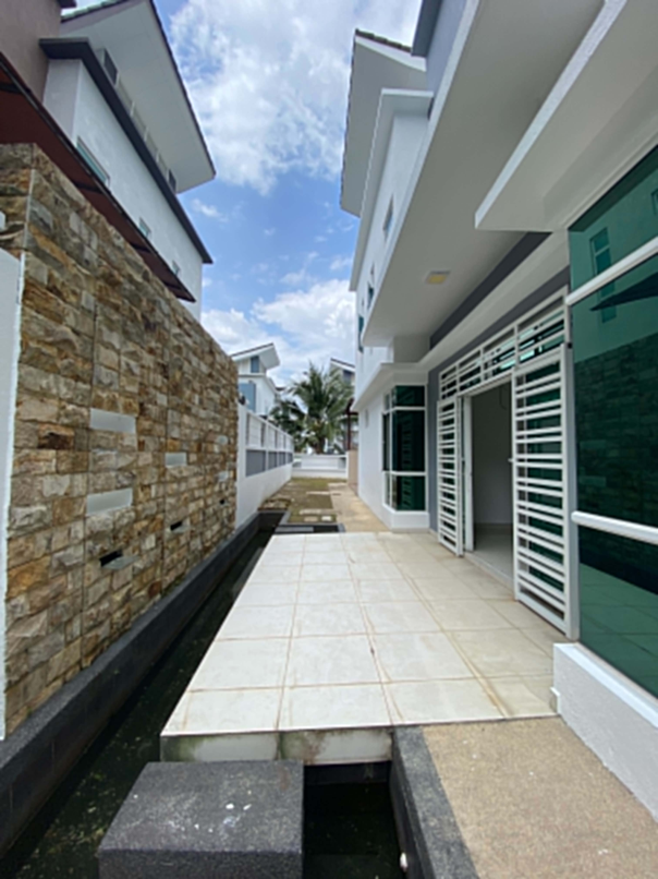 Semi D House Greenhill Residence U10 by Emily - photo 4