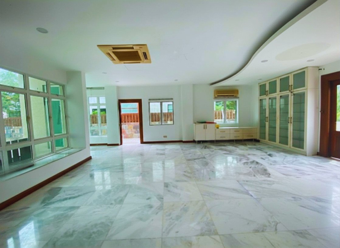 2607 Tropicana Golf Bungalow by Emily - photo 3