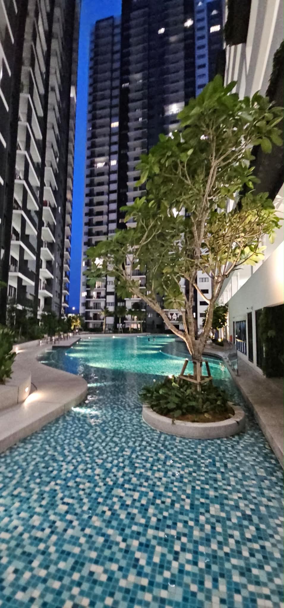 2608 Huni Residence Setia Alam by Emily