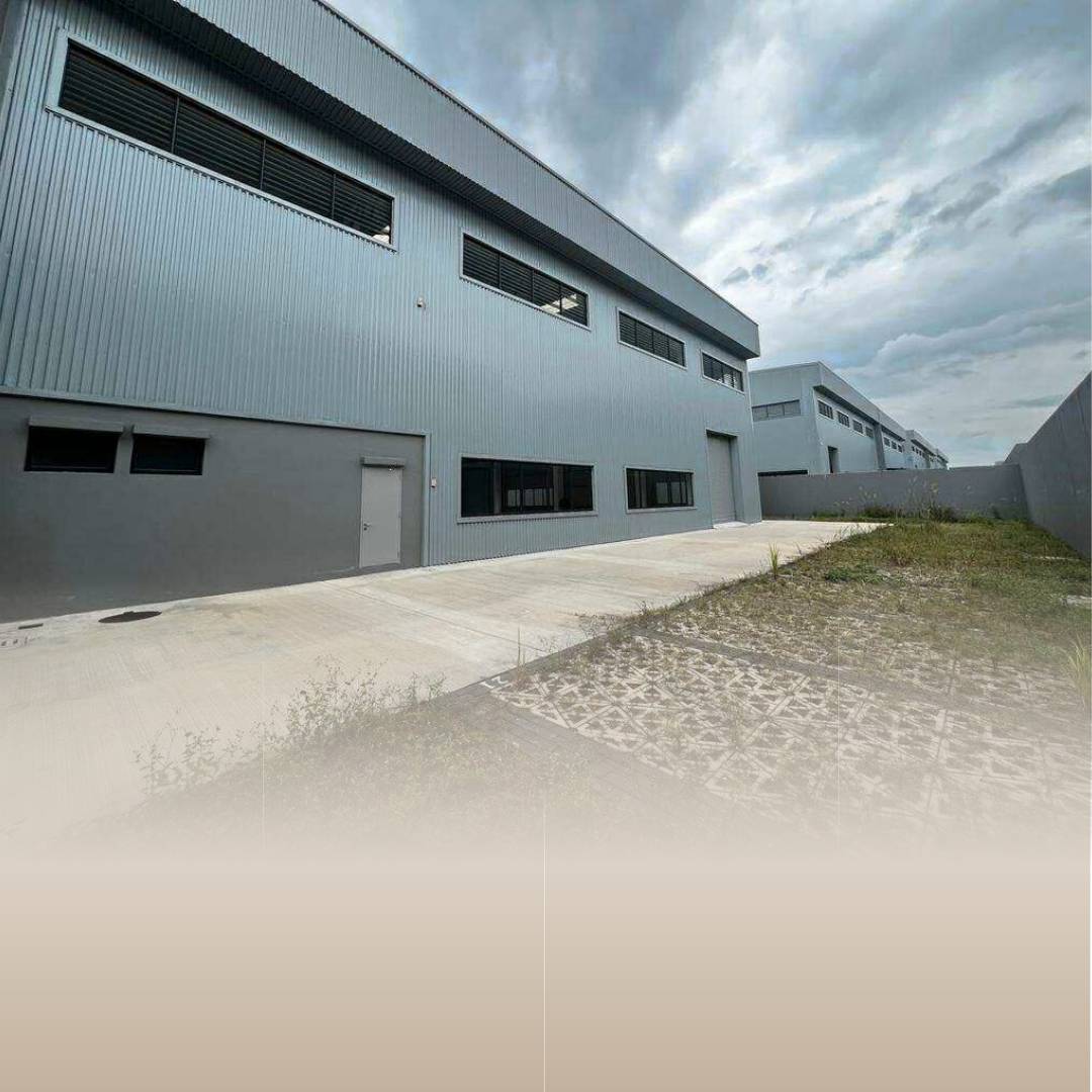 2610 4825 Factory Elmina Business Park by Emily - photo 3