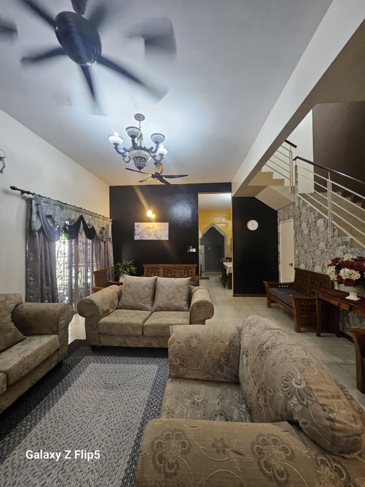 2610 4890 Cluster Home Villa Suria by Emily