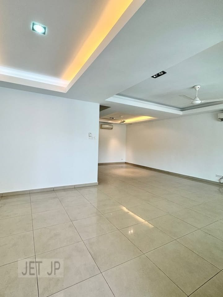 Bandar Botanic 2 Storey House For Sale - photo 3