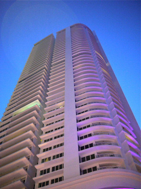 Gurney Paragon