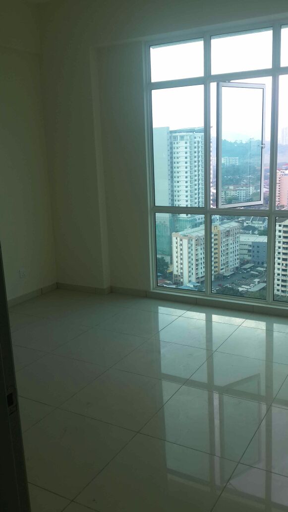 Straits Garden condo - photo 4