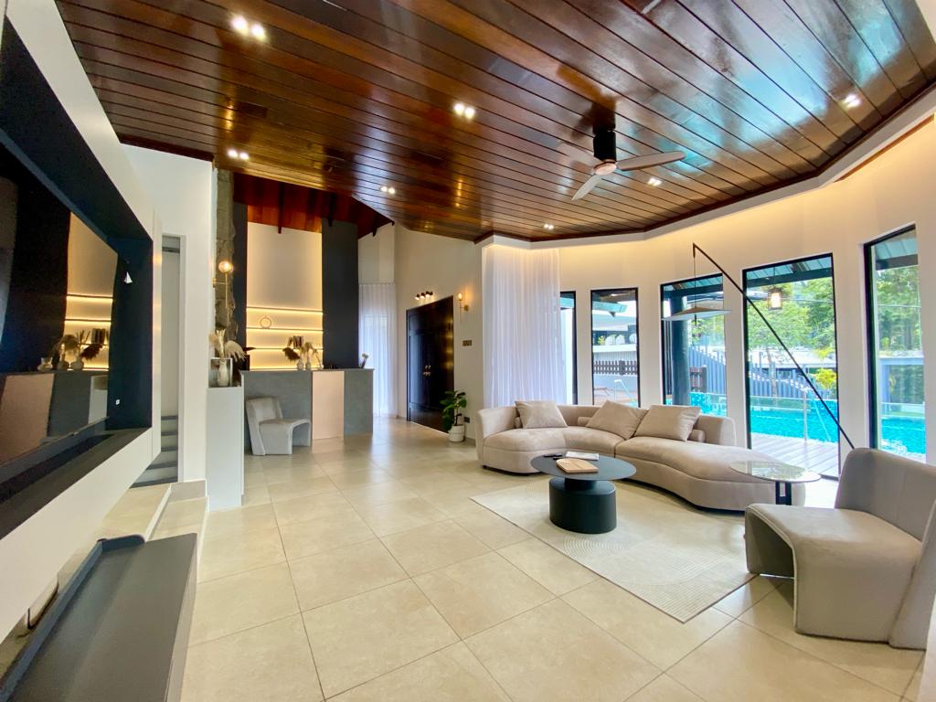 2 STY BUNGALOW NEWLY REFURBISHED at HILLSIDE - photo 3