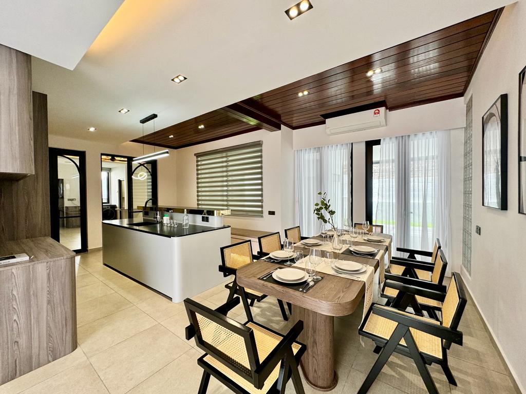 2 STY BUNGALOW NEWLY REFURBISHED at HILLSIDE - photo 6