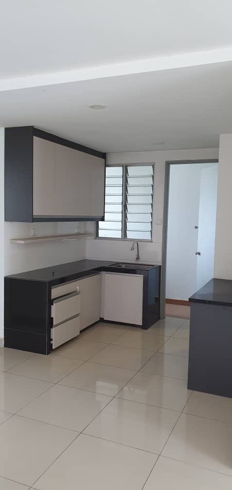 Suasana Lumayan Partially Furnish For Rent, Cheras - photo 2