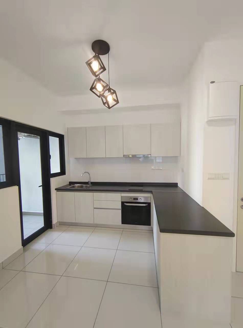 PARC 3 Partial Furnished 3R2B For Rent, Cheras - photo 2
