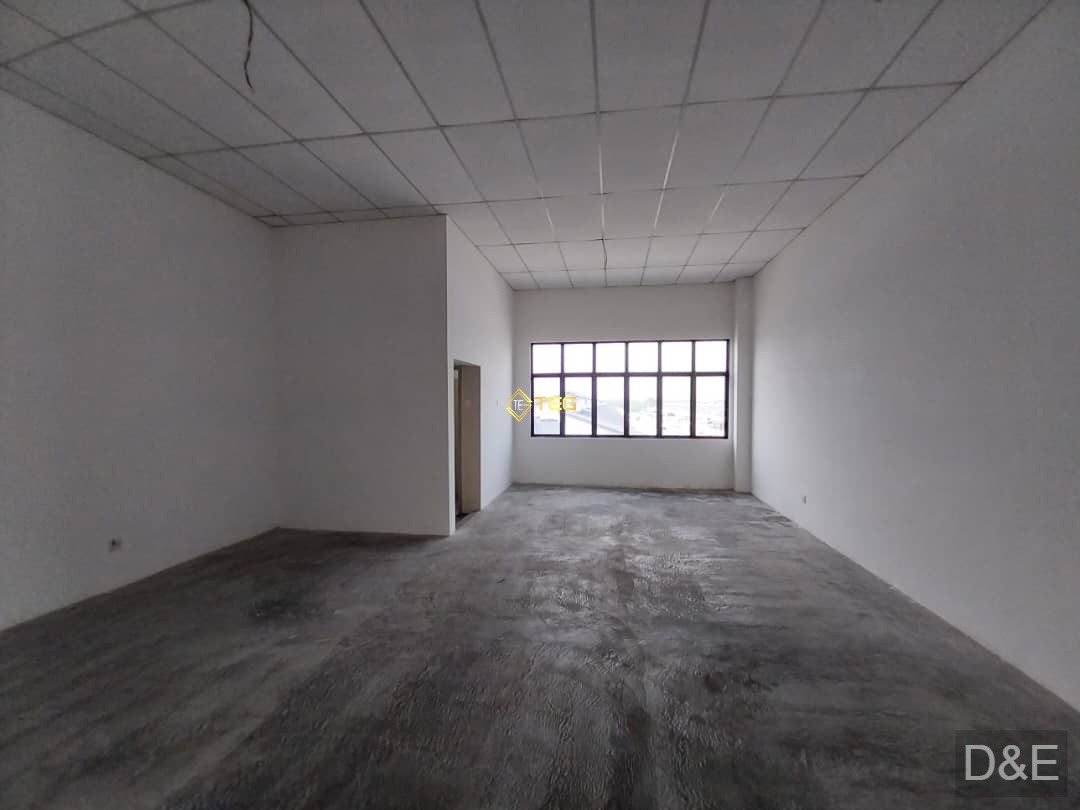 Eric Bandar Putera 1st Floor Shop Office face main - photo 6