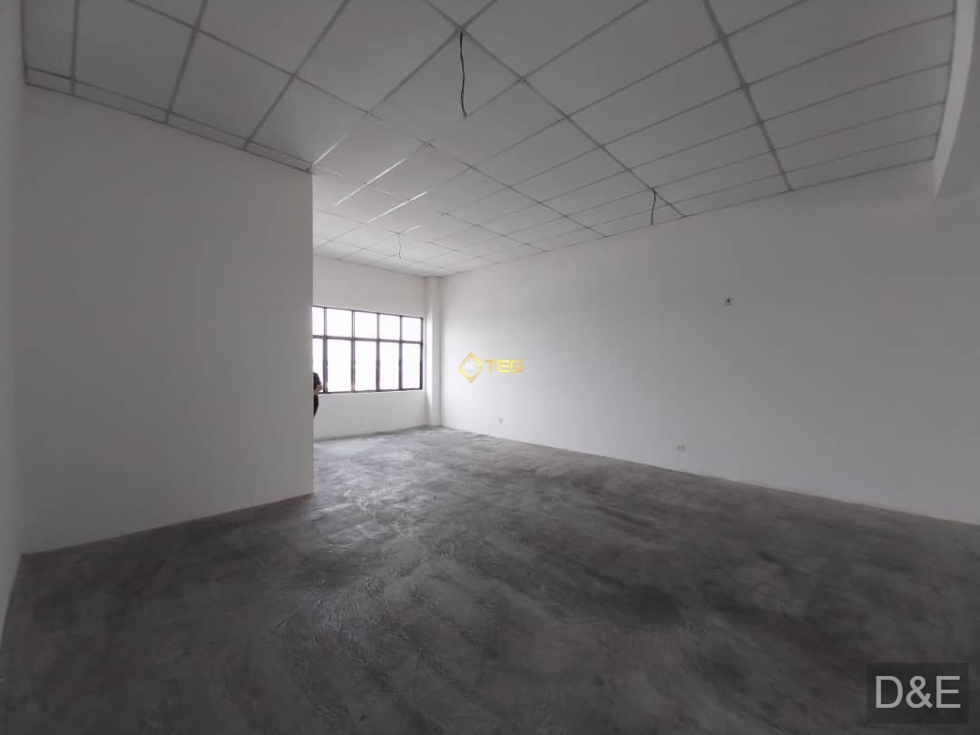 Eric Bandar Putera 1st Floor Shop Office face main - photo 7