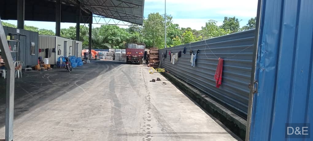 Eric Telok Gong Port Klang Open space Warehouse - photo 4