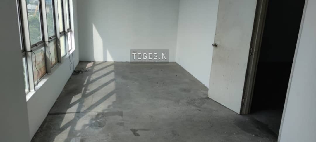 N 3sty Shoplot Perniagaan Bukit Raja Seksyen 7 - photo 4