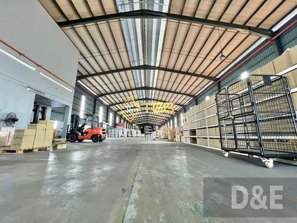 Eric Telok Panglima Garang Factory Warehouse - photo 5