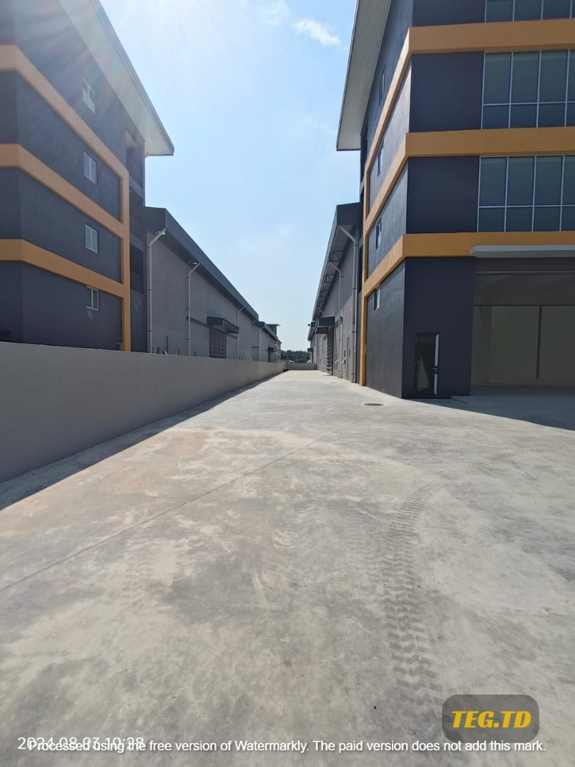 TD 3sty Semi D Factory Meru For Sale - photo 3