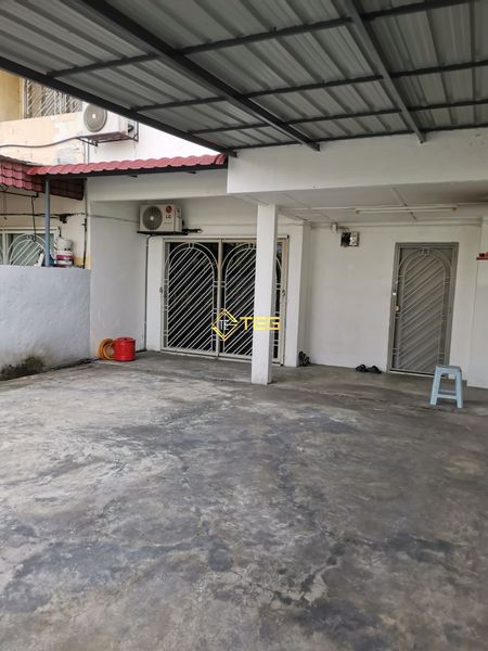 Eric Desawan 2storey ...