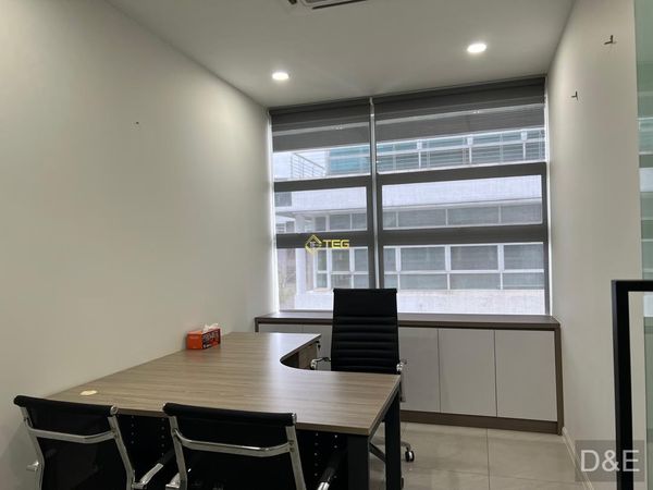 Eric Laman Seri Business Park Office Lot Furnished - photo 4