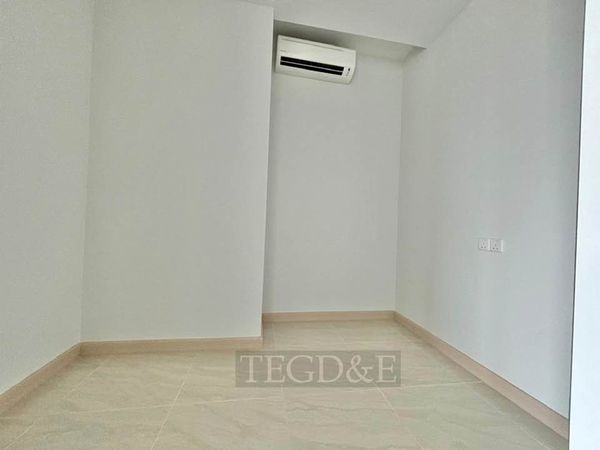 Eric Top Residency Fully Furnished 1144sqft - photo 3