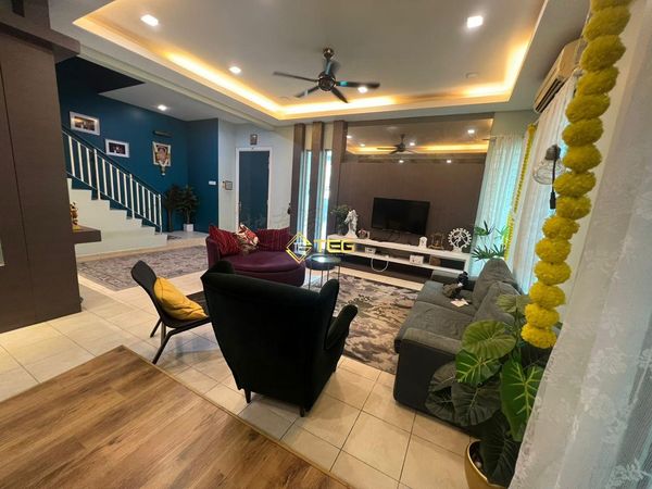 Eric Cemara Semi D Renovated Gated Guarded - photo 2