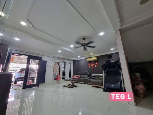 L Taman Sentosa Good Condition 2styHouse Renovated - photo 2
