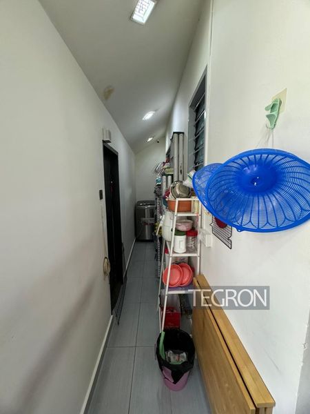 RON Jalan Makyong 1sty House Renovated Extended - photo 2