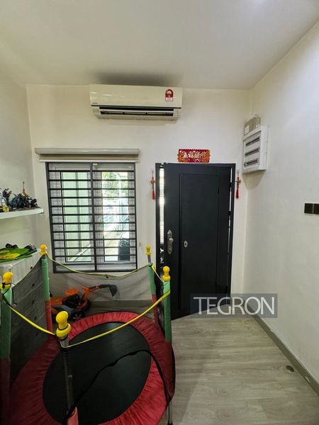 RON Jalan Makyong 1sty House Renovated Extended - photo 3