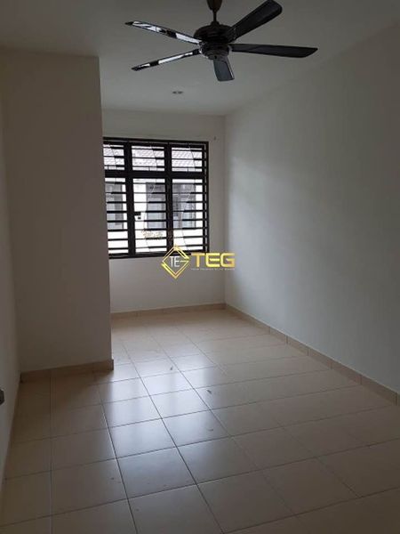 Eric Bandar Putera 2sty House Renovated Leasehold - photo 2