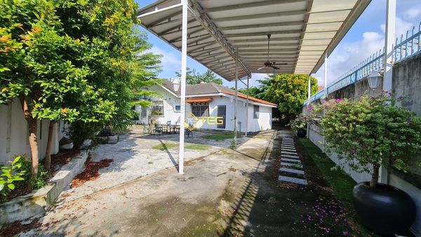 Eric Taman Melawis 1sty Bungalow Fully Renovated - photo 4