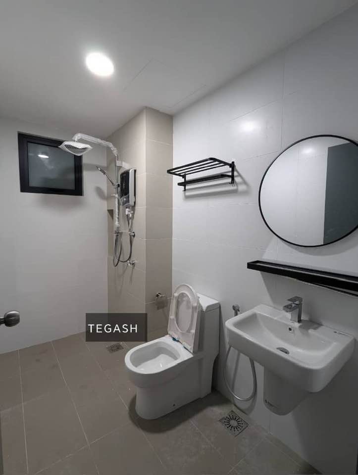 ASH Trio by Setia Partially Furnished 915sqft - photo 4