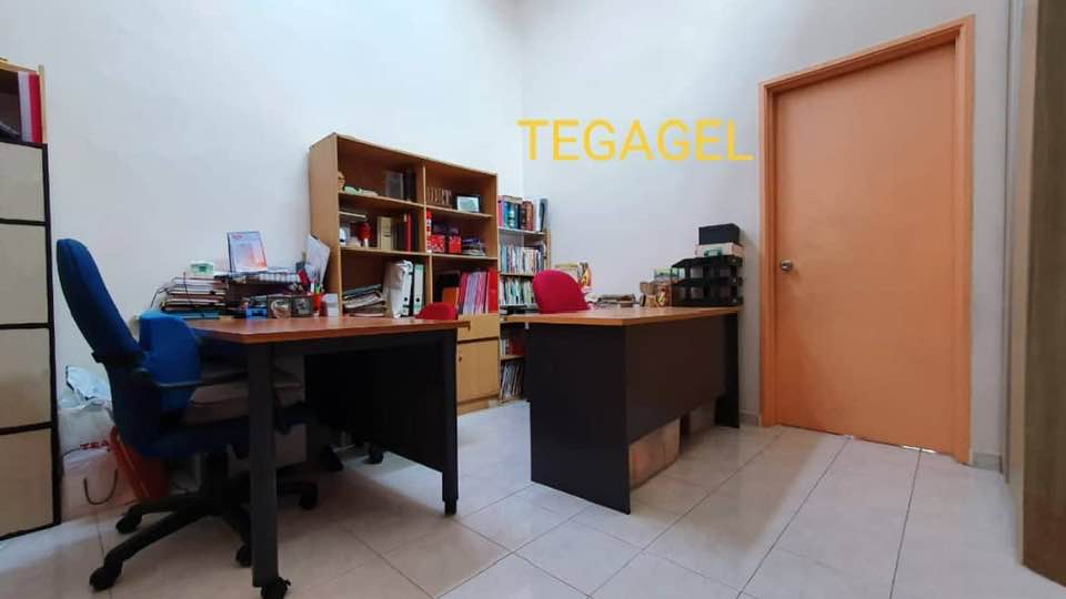 AGEL Bandar Puteri 2sty House Fully Renovated - photo 2