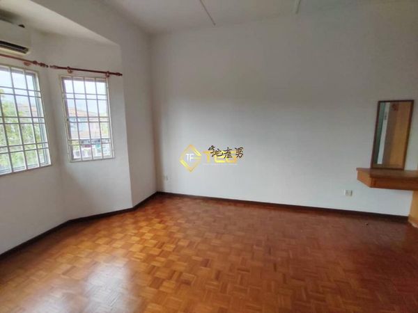 Eric Bandar Bukit Tinggi Basic 2sty House GnG - photo 4