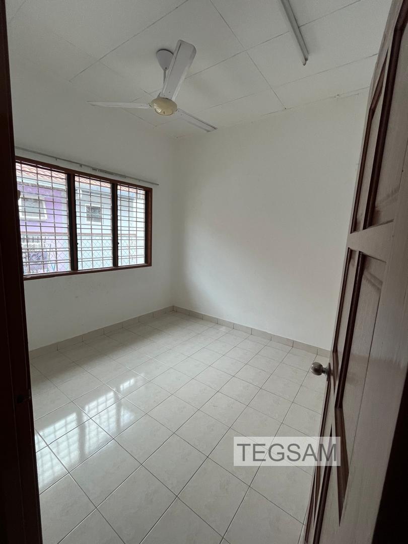 Eric Jalan Makyong 1sty House Freehold Non Bumi - photo 8