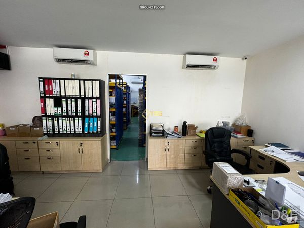 Eric Taman Intan Klang 3sty Shop Lot Freehold - photo 8